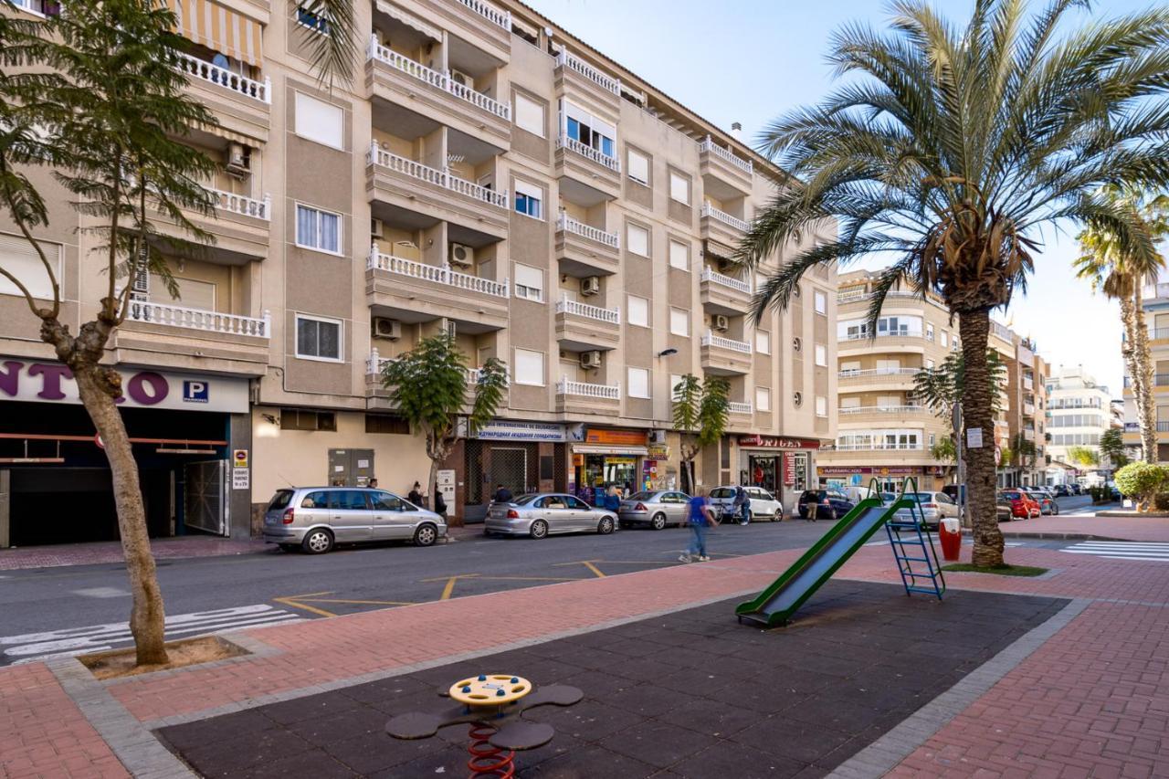 Caballero Apartment Torrevieja Exterior photo
